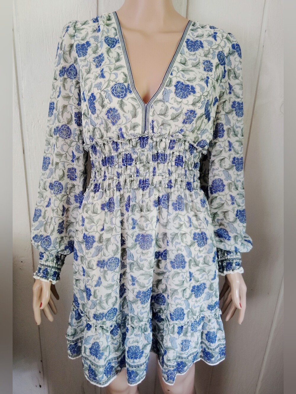 Max Studio, Blue Floral Smocked Waist V-Neck Dress. Size S